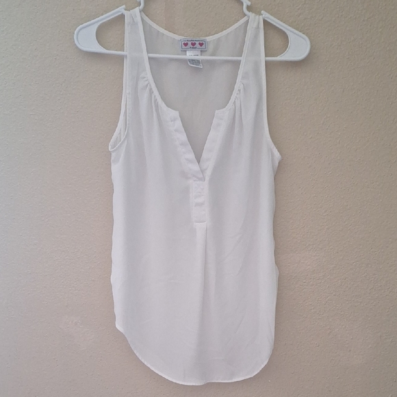 Trixxi White Tank Top with V-Neck - Picture 1 of 5